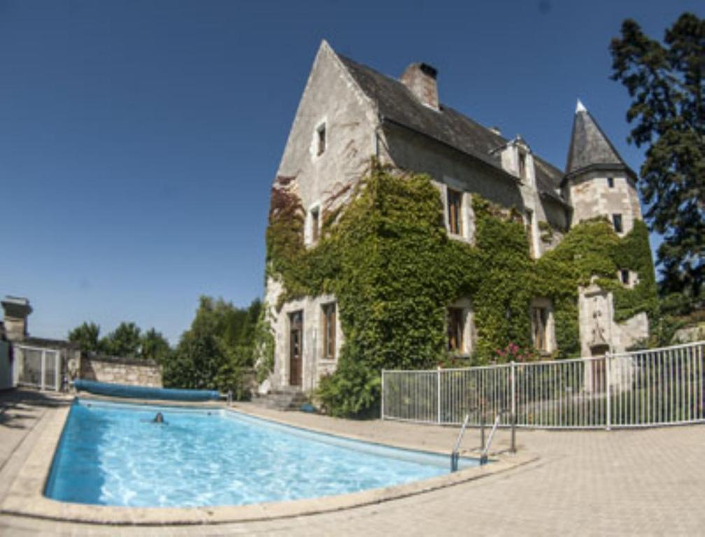 Manoir De L'Abbaye Bed & Breakfast Seuilly Exterior photo