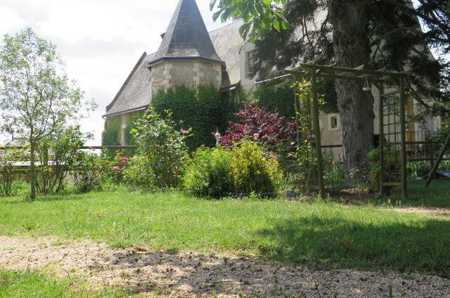 Manoir De L'Abbaye Bed & Breakfast Seuilly Exterior photo