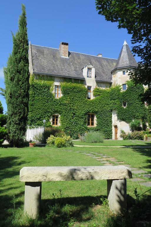 Manoir De L'Abbaye Bed & Breakfast Seuilly Exterior photo