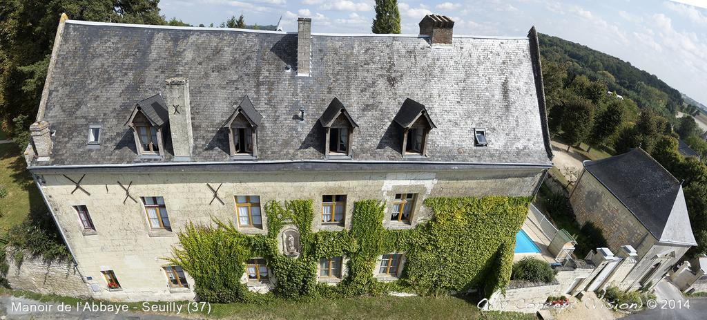 Manoir De L'Abbaye Bed & Breakfast Seuilly Exterior photo
